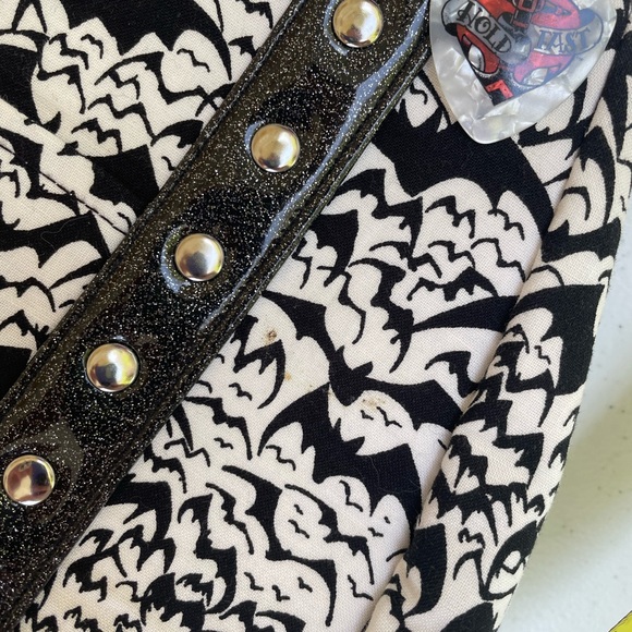 Rare Hold Fast Bat Shoulder Bag Purse Kiss Lock Paisley Halloween - Picture 12 of 15